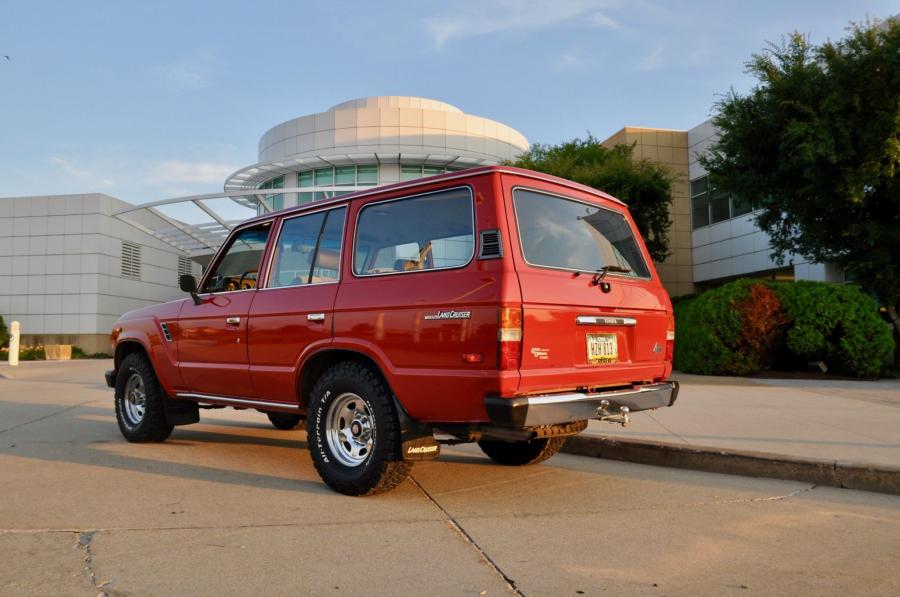  Toyota Land Cruiser 60 (FJ60) 1984 года  (NA) (фото 12 из 251)